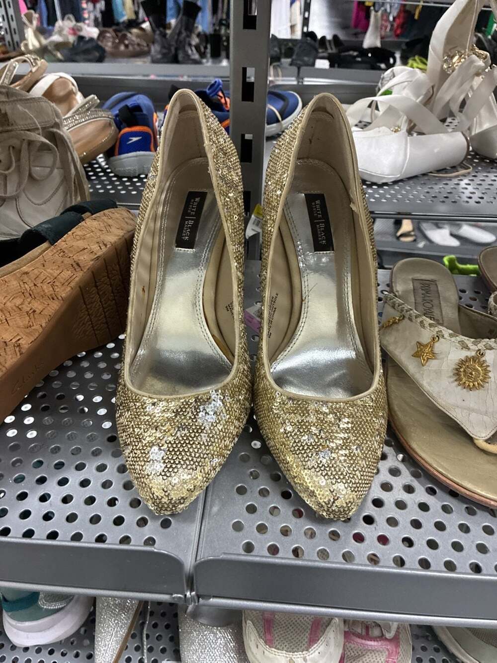 White House Black Market Sequin Pumps Size 9 Gold High Heels